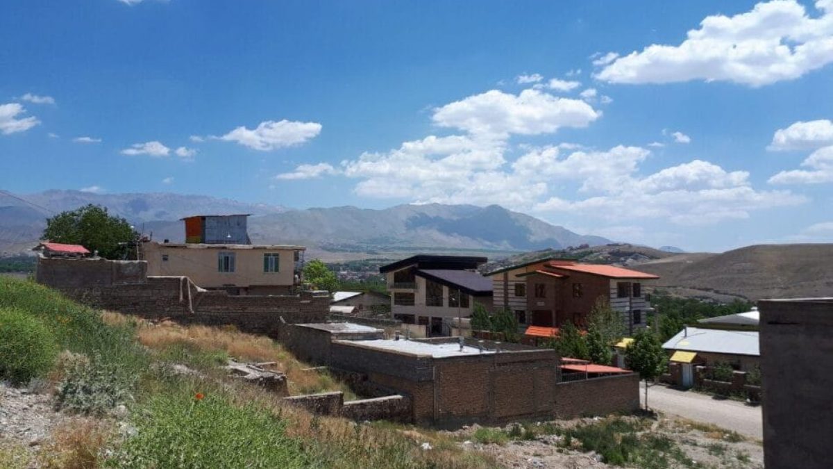 photo_۲۰۱۸-۰۶-۱۸_۱۶-۰۹-۴۹ بنیاد مسکن حصار در شهرستان دماوند