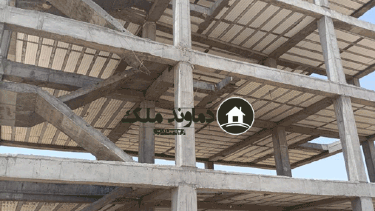 بنا نیمه کاره فروشی در جیلاد نو دماوند