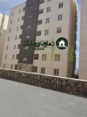 ۸۴ متری صنایع دفاع کلید نخورده
